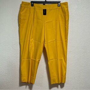 *NWT Ashley Stewart Pull On Yellow Capri Size 26